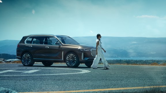 BMW Concept X7 iPerformance