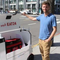Video: Kā ēdienu Sanfrancisko piegādā mazi robotiņi