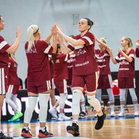 Latvijas sieviešu basketbola izlases sastāvā 'burbulī' būs 14 spēlētājas