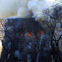 ВИДЕО. Пожар в центре Одессы: выгорело 4 тысячи квадратных метров, 21 человек пострадал, один погиб
