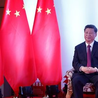 Komunistiskā partija paaugstina Sji statusu 'vēsturiskā rezolūcijā'