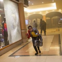 Teroristu uzbrukumā Nairobi lielveikalam nogalināti vairāki ārvalstnieki