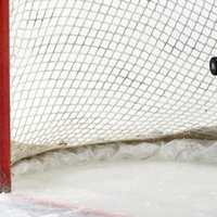 Video: Vārtsargs izceļas ar vārtu guvumu AHL čempionāta spēlē