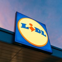 Компания Lidl Lietuva продает четыре магазина