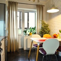 ФОТО: Стена у кухонного стола — как ее оформить?