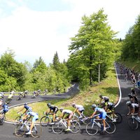 Kavendišs uzvar velobrauciena 'Giro d'Italia' pirmajā posmā