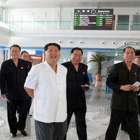 Foto: Ziemeļkorejas vadonis atklāj jaunu un glaunu Phenjanas lidostu