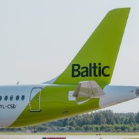 Латвийским авиакомпаниям рекомендуют не использовать воздушное пространство Израиля, airBaltic отменил ночной рейс