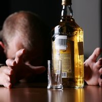 Безработных будут бесплатно лечить от алкоголизма