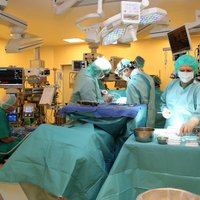 Bērnu slimnīcā pieciem bērniem veiktas sarežģītas – atvērtas sirds operācijas