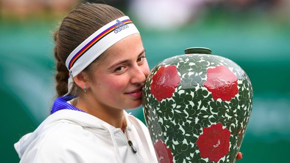 Teniss, Jeļena Ostapenko uzvar Seulas turnīrā - 2