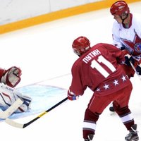 Путин и Лукашенко сыграли в Сочи в хоккей (ФОТО)