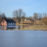 Plūdu skartajā Valmierā situācija kontrolējama