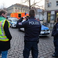 Vācijā evakuē Ziemassvētku tirdziņu, kur atrasts naglām pildīts sainis
