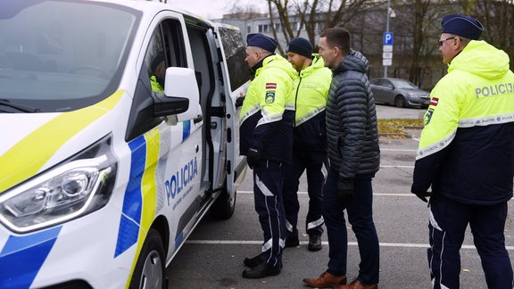 Valsts policija prezentē transportlīdzekļu, bezpilota gaisa kuģu vienību un to detekcijas iekārtas - 4