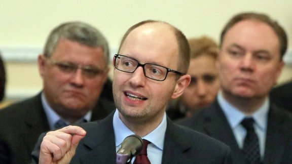  Arseniy Yatsenyuk