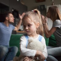 Situācijas, kas bērniem nav jāredz: septiņas kļūdas vecāku attiecībās