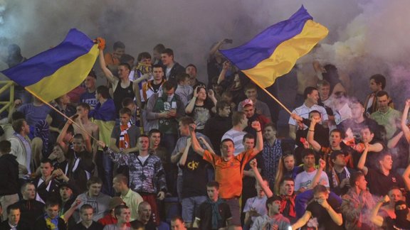 Ukrainian flags football fans