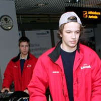 Hokejists Koļesņikovs nepaliks Zviedrijas trešās līgas klubā