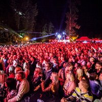 Lielākais bezmaksas festivāls 'Fono Cēsis' izziņo pirmās dienas mūziķus
