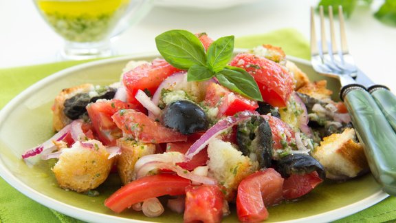 panzanella salāti