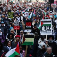 Londonā sapulcējas vērienīga demonstrācija palestīniešu atbalstam