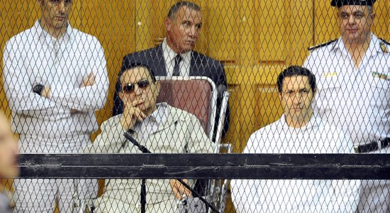 Alaa un Gamals Mubaraki atbrīvoti no Ēģiptes cietuma