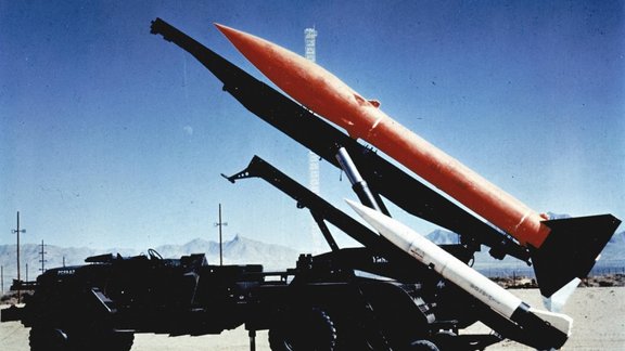 США могут возобновить разработку ядерных ракет среднего радиуса действия США могут возобновить разработку ядерных ракет среднего радиуса действия