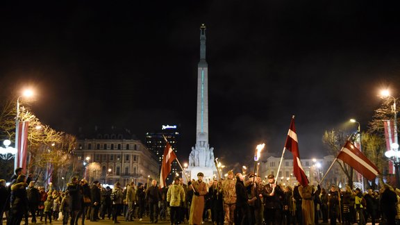 Foto: Lāčplēša dienas lāpu gājiens - 21