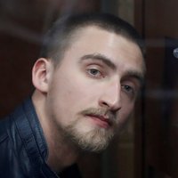 Актеры устроили флешмоб в поддержку осужденного Павла Устинова