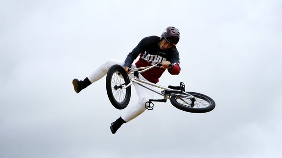 Ernests Zēbolds, BMX frīstails, riteņbraukšana