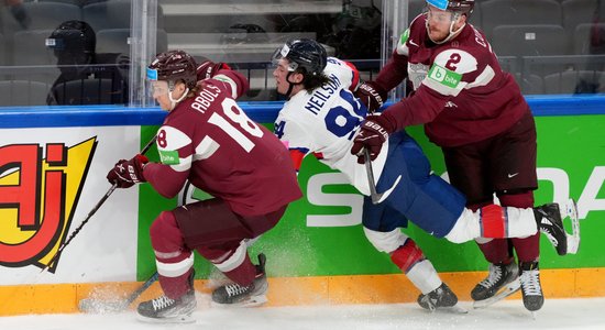 IIHF spēka rangs: Latvijas izlase pakāpjas uz desmito vietu
