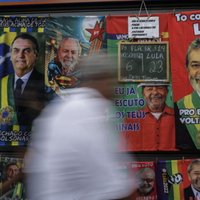 Slepkavības priekšvēlēšanu laikā Brazīlijā. Prezidenta kandidāti - ložu necauršaujamās vestēs