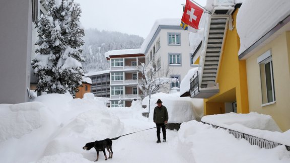 Snow Davos 