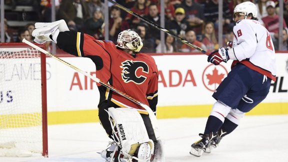 Calgary Flames goalie Karri Ramo vs Washington Capitals Alex Ovechkin