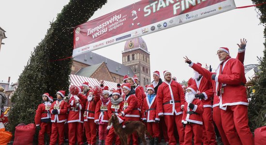 Ziemassvētku vecīša skrējienā vāks līdzekļus bērniem ar kustību traucējumiem