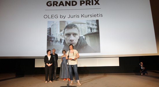 Kursieša skaudrā drāma 'Oļegs' triumfē divos Eiropas kinofestivālos