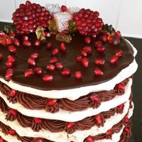 Торт "Циелавиня" – безе с лесными орехами и шоколадным кремом