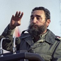 Luksuss un mīlas dēkas: Fidela Kastro slepenā dzīve