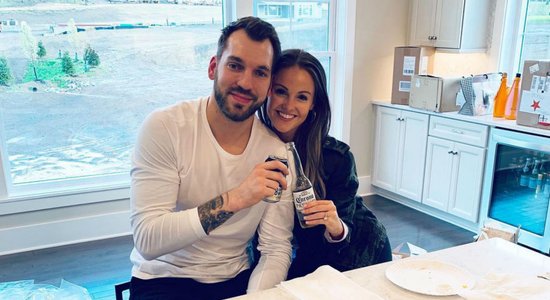 ФОТО: Латвийский нападающий НХЛ Гиргенсонс купил с невестой новый дом