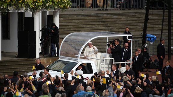 Pāvests Francisks ierodas Aglonā - 11