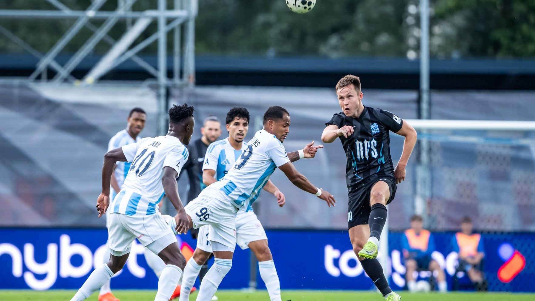 RFS un "Riga" sarūpē īstu saldo ēdienu savstarpējā duelī
