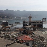 Гавайям грозит двойной удар от японского цунами