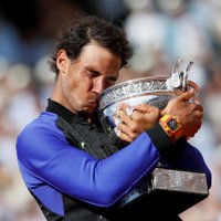 Pieredzējušais Nadals desmito reizi triumfē Francijas atklātajā čempionātā
