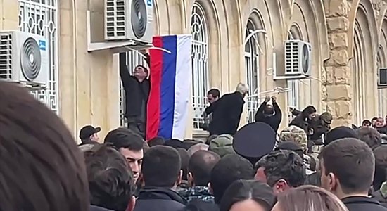 Abhāzijā demonstranti uzbrūk parlamentam; iebilst pret lielāku Krievijas ietekmi