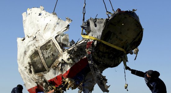 Суд не допустил экспертов "Алмаз-Антей" к обломкам MH17