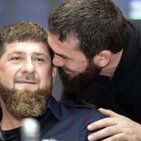 Avārijā Groznijā bojāgājušas ģimenes tuvinieki lūdz Kadirovam nesodīt vaininieku - līdera brālēnu