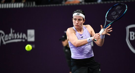 Sevastova tenisam neraksturīgā aukstumā sasniedz Ostinas WTA turnīra ceturtdaļfinālu