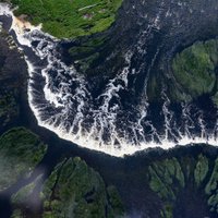 Это водопад на Венте! Невероятные кадры Кулдиги с высоты птичьего полета (ФОТО)