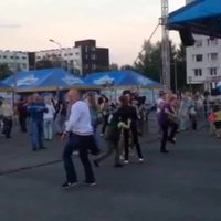 Video: Latvijas hokeja izlases līdzjutēji uzdejo Minskā